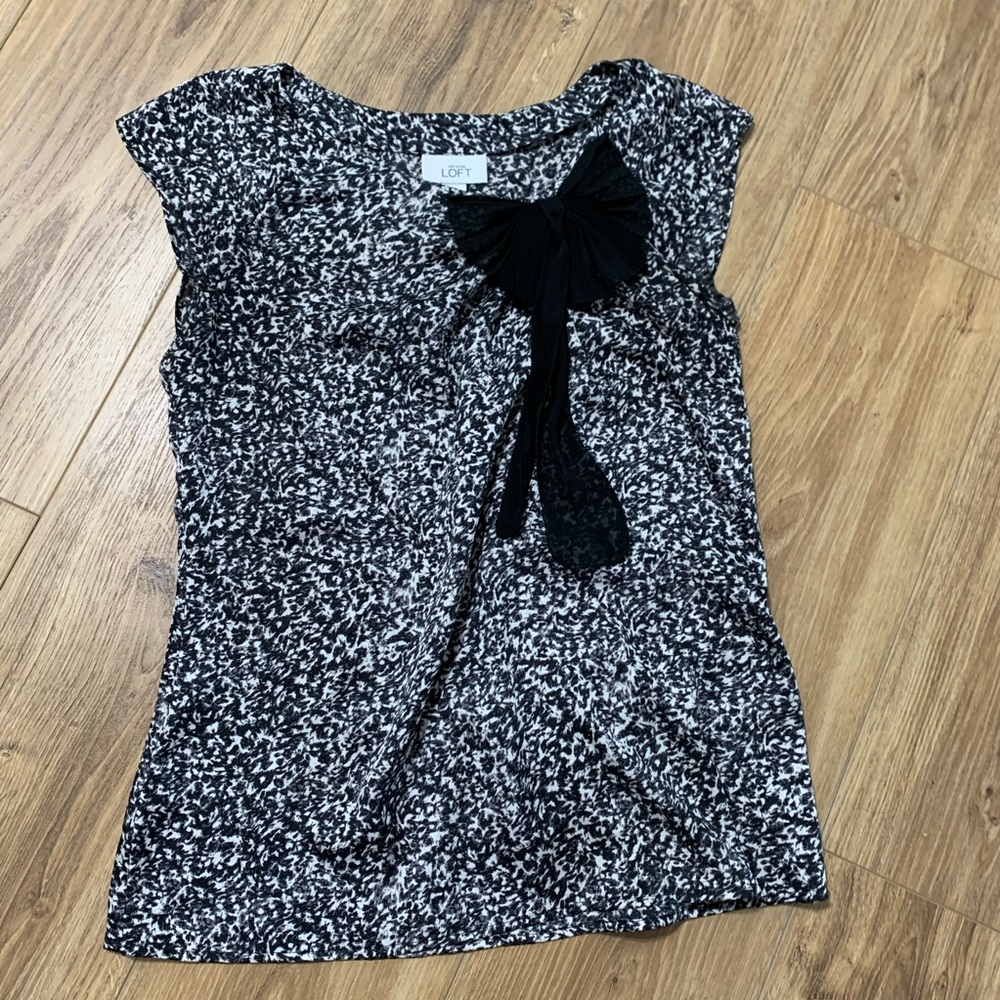 Black and white marble shirt